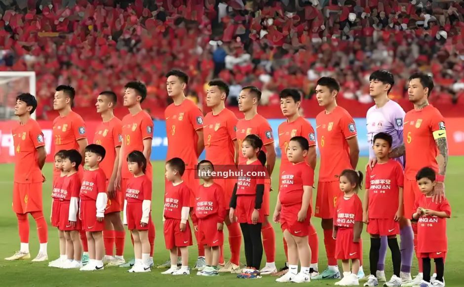 乐球吧 从板凳末端到轮换核心:雷蒙德·卡特的三年蜕变与灰熊教练组的耐心实验